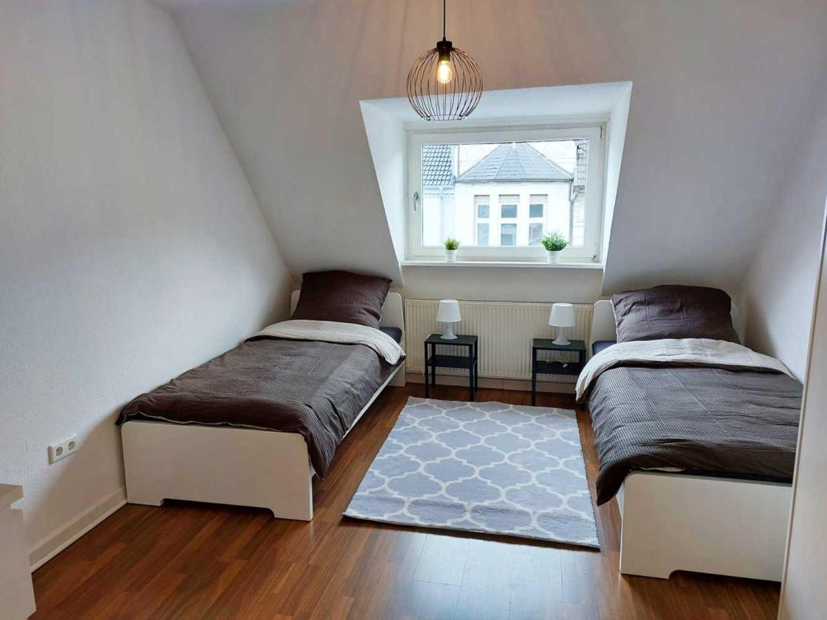 Cozy Apartment With Garden In Gelsenkirchen Exteriör bild