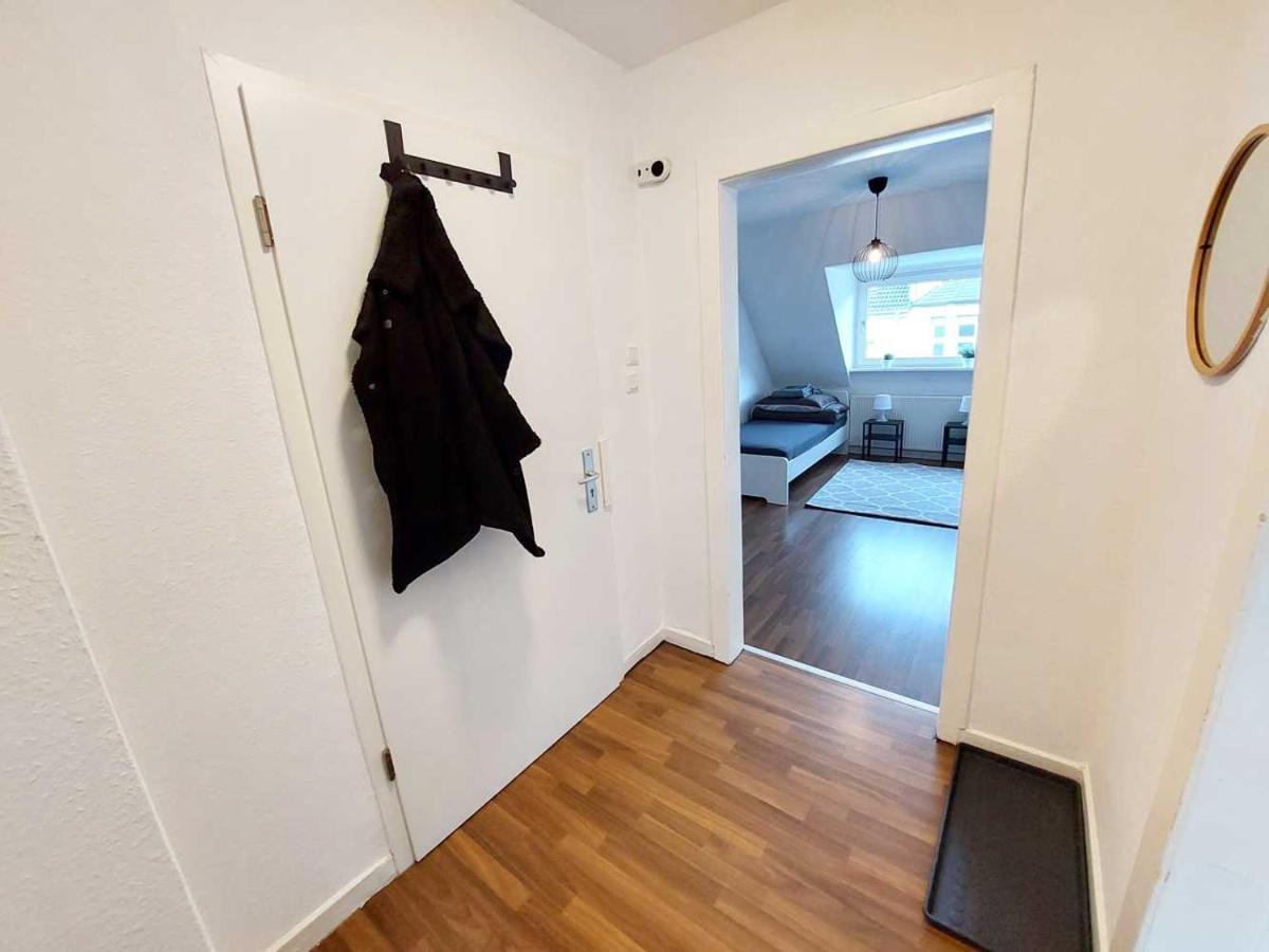 Cozy Apartment With Garden In Gelsenkirchen Exteriör bild