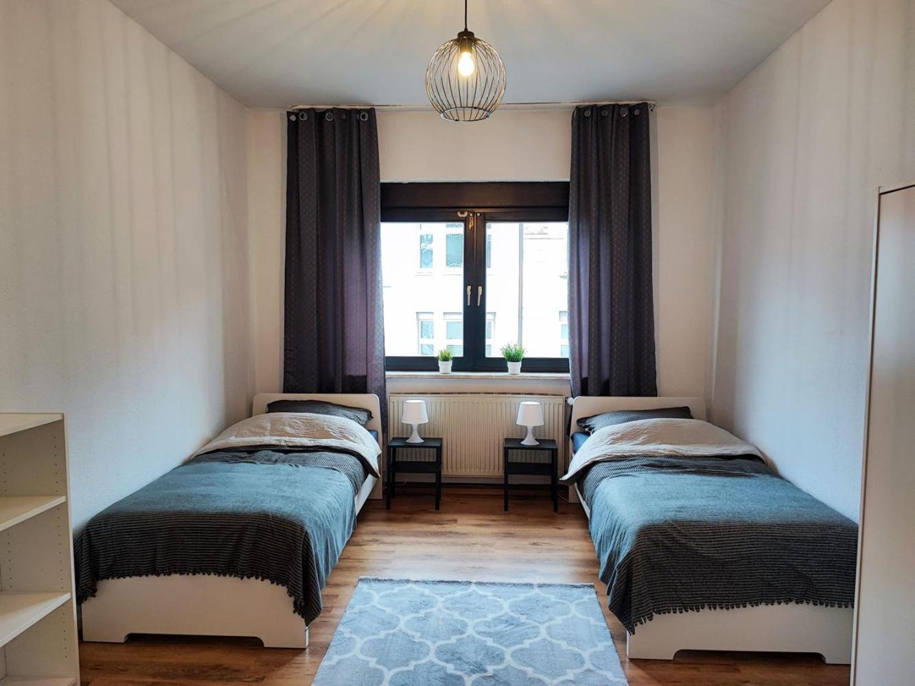 Cozy Apartment With Garden In Gelsenkirchen Exteriör bild