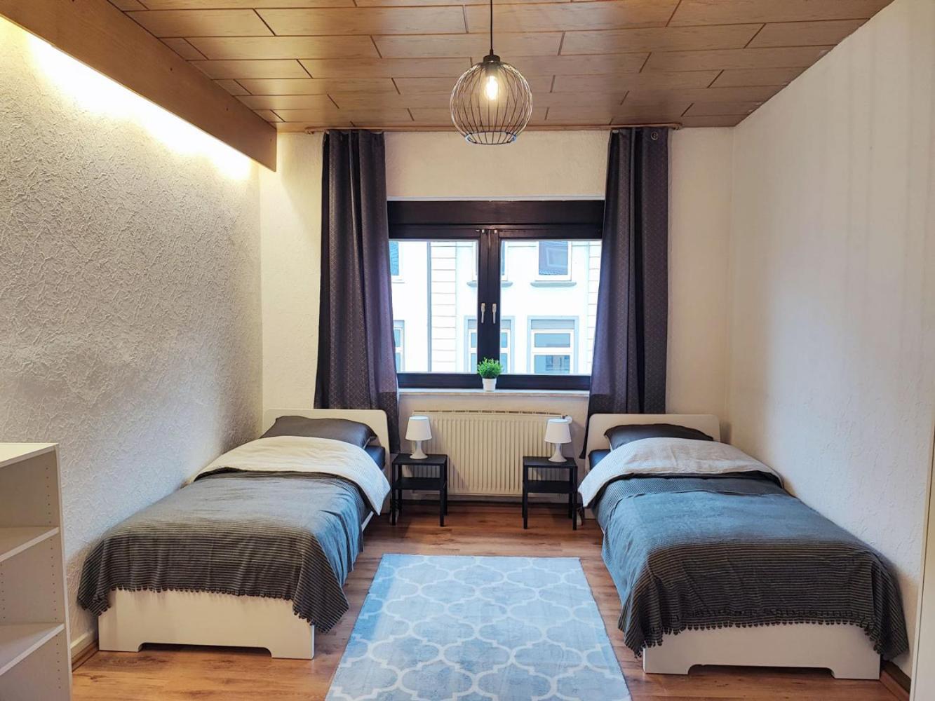 Cozy Apartment With Garden In Gelsenkirchen Exteriör bild