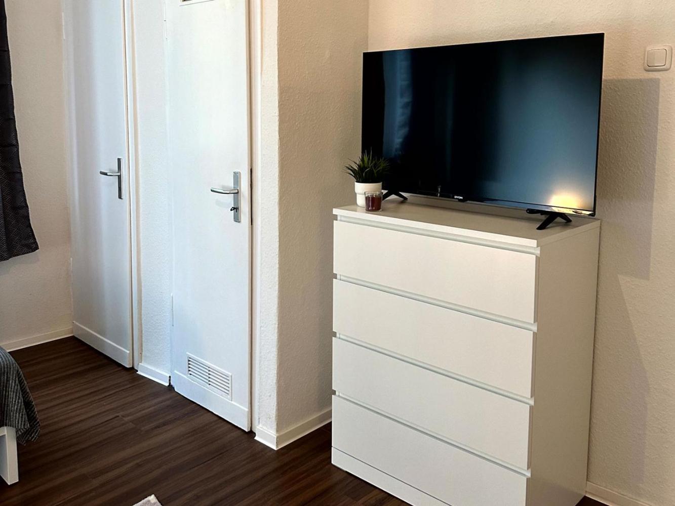 Cozy Apartment With Garden In Gelsenkirchen Exteriör bild